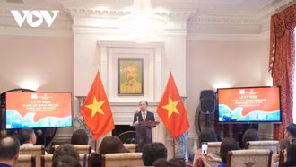 Đại sứ quán Việt Nam tại Hoa Kỳ tổ chức kỷ niệm 50 năm thống nhất đất nước