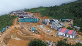 Ngôi trường bước ra từ tranh vẽ