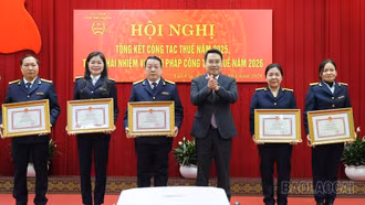 Chủ tịch UBND tỉnh Nguyễn Tuấn Anh dự Hội nghị tổng kết công tác thuế năm 2025