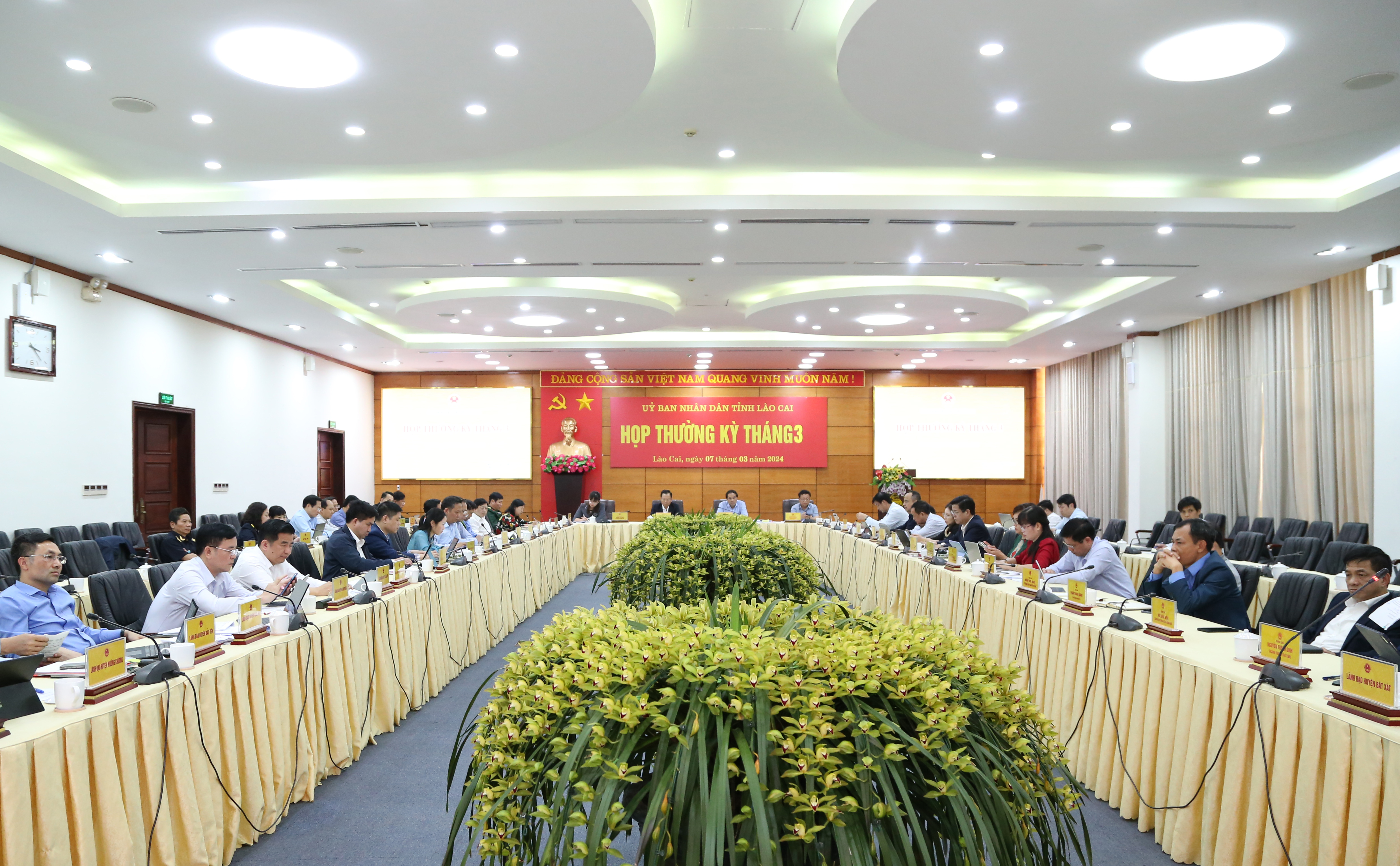 Quang cảnh phiên họp. IMG_0370.JPG