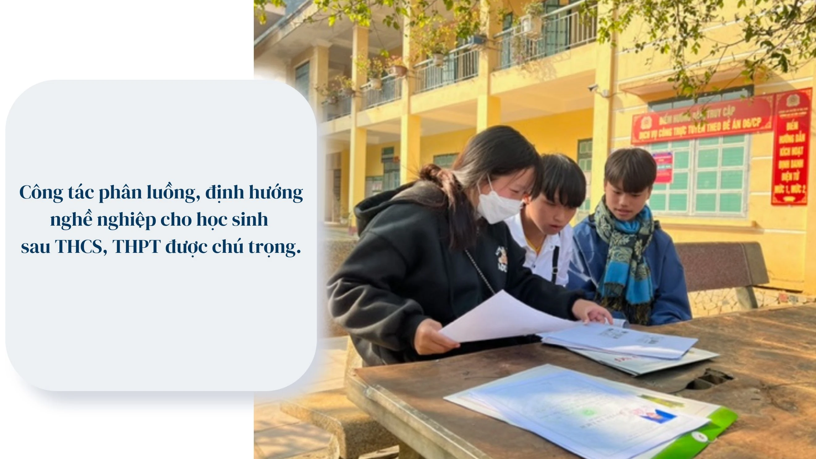 Huyện Si Ma Cai Quan tâm hướng nghiệp, giới thiệu việc làm.jpg