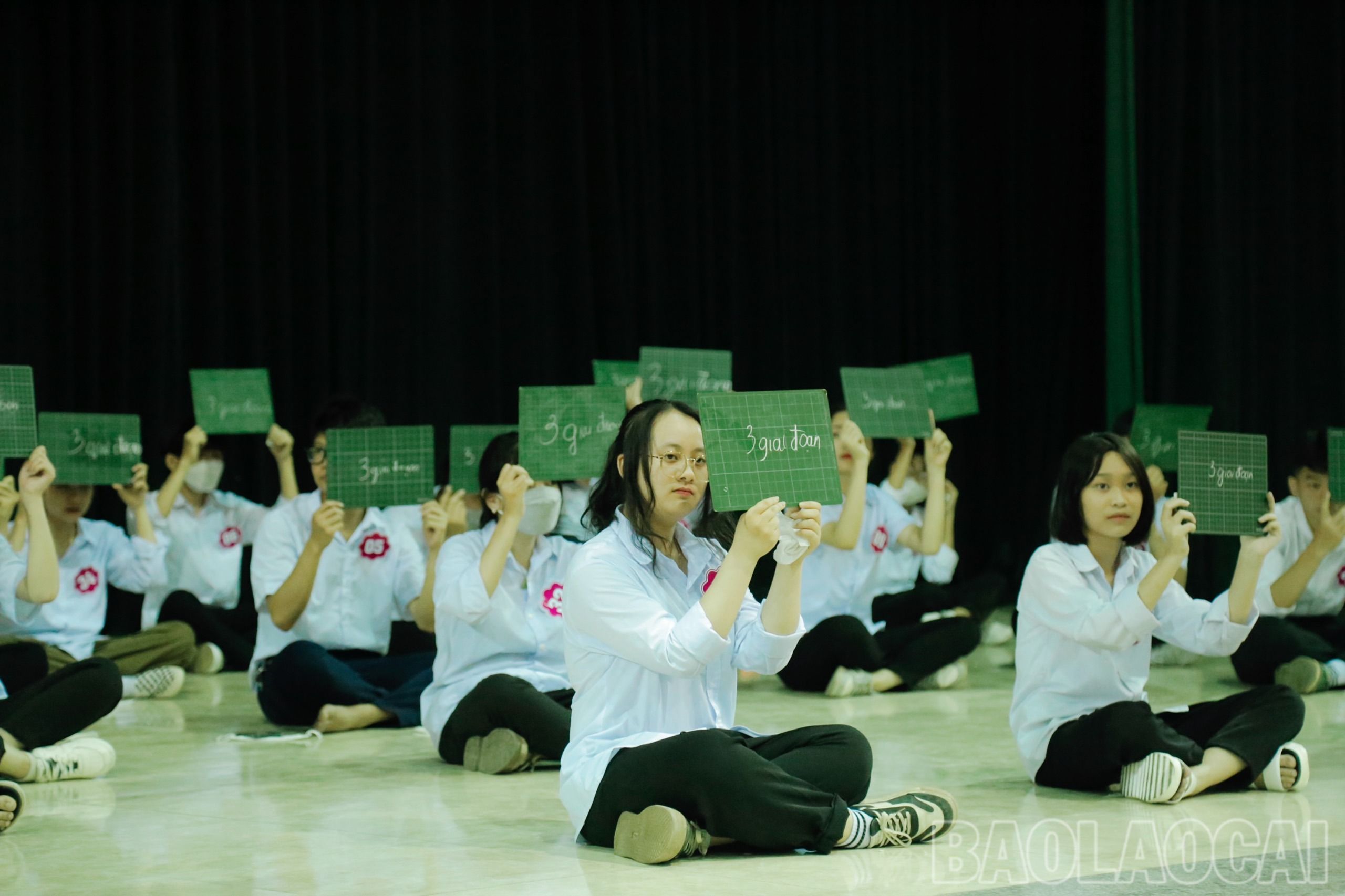 30 học sinh tham gia cuộc thi "Rung chuông vàng". z4326246265914_3ecbd971a596f8225aa4d9684e62ae51.jpg