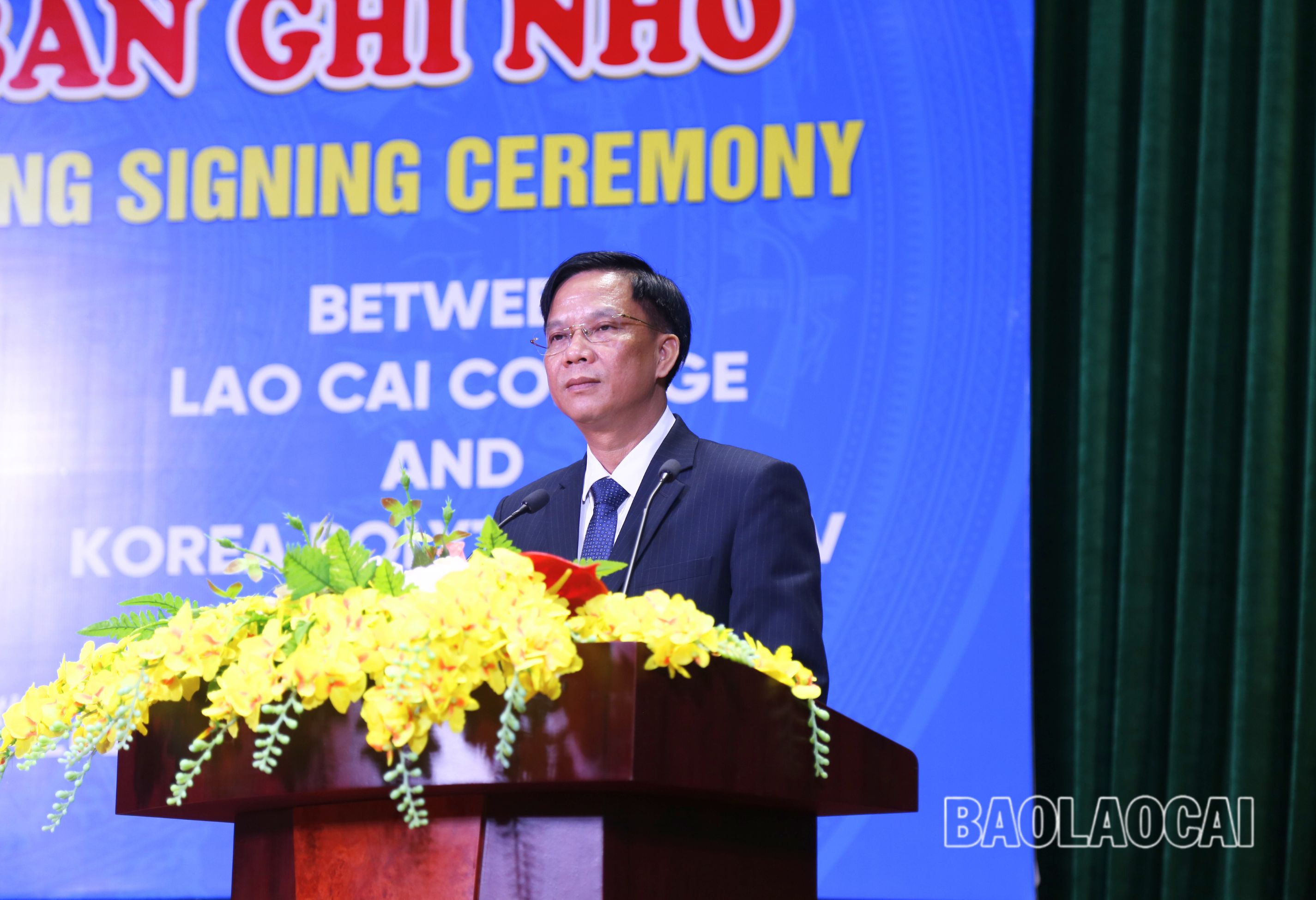 Ông Hoàng Quang Đạt, Hiệu trưởng Trường Cao đẳng Lào Cai phát biểu tại lễ ký kết. 3.jpg