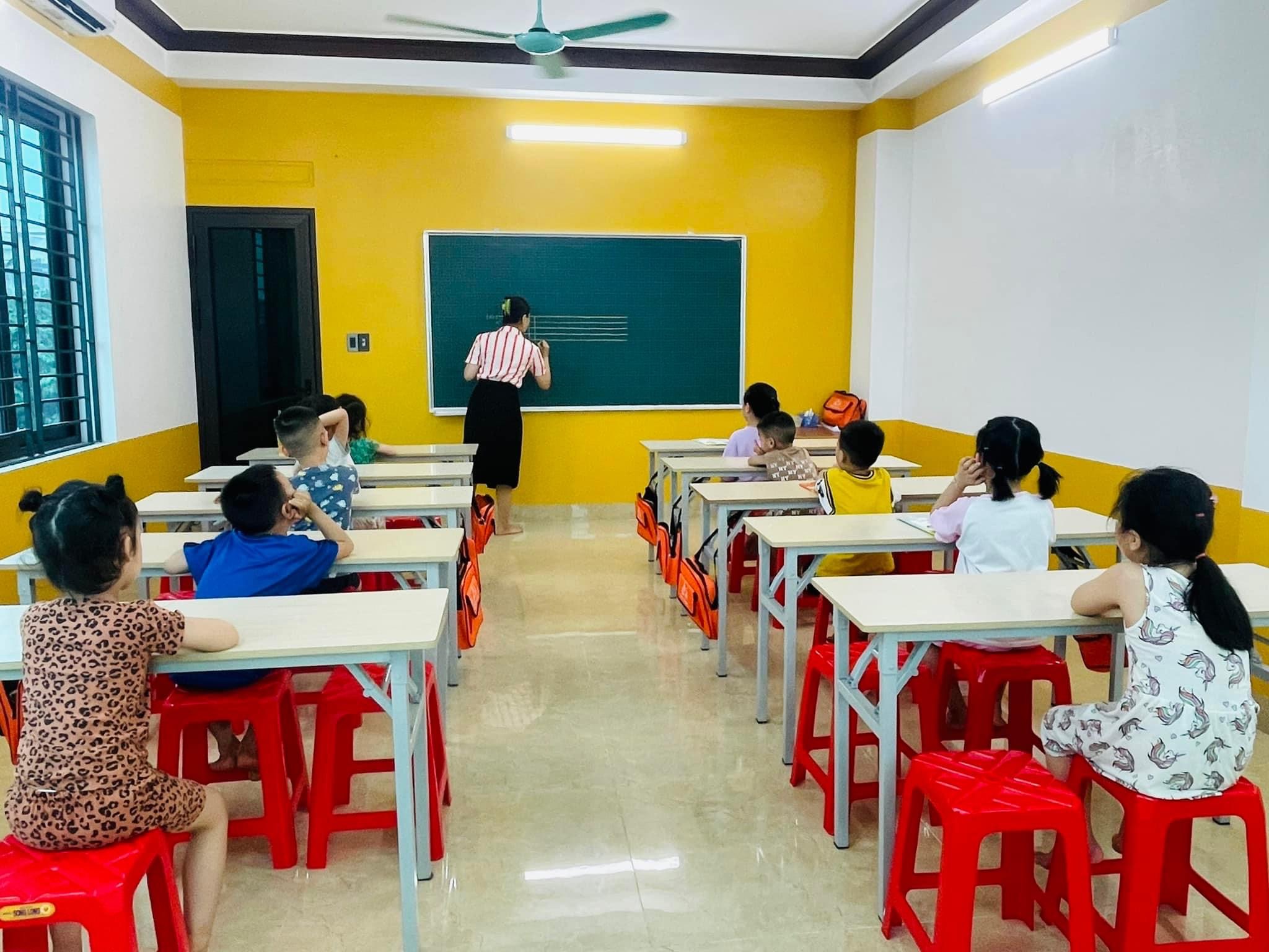 Hiện tại, trung tâm vẫn tổ chức hoạt động giảng dạy bình thường, đồng thời ngừng tuyển mới học sinh trong 20 ngày để giải quyết các vấn đề tồn tại. A8AFCCDB-A199-4CB2-BC6F-76F1E599C02A.jpeg