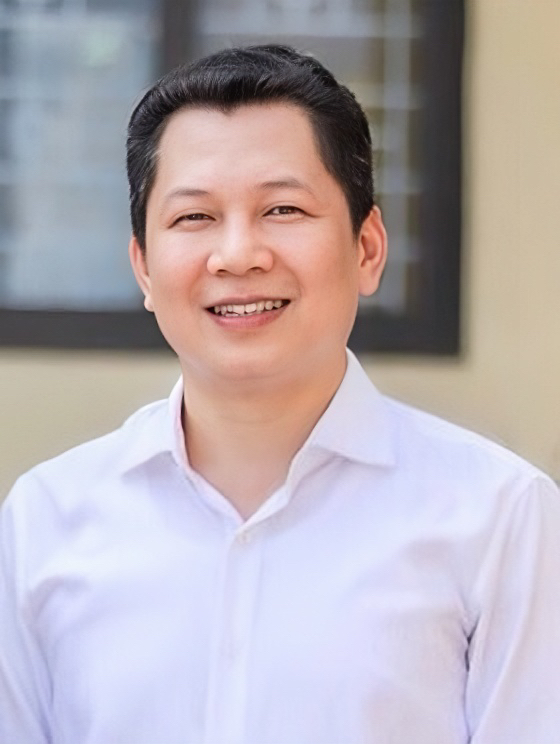 Thầy giáo Phùng Minh Thái, Hiệu trưởng Trường PTDT nội trú THCS và THPT huyện Bảo Thắng. 1055470F-B339-4E94-A6F6-6FBAFF9CAB59.jpeg