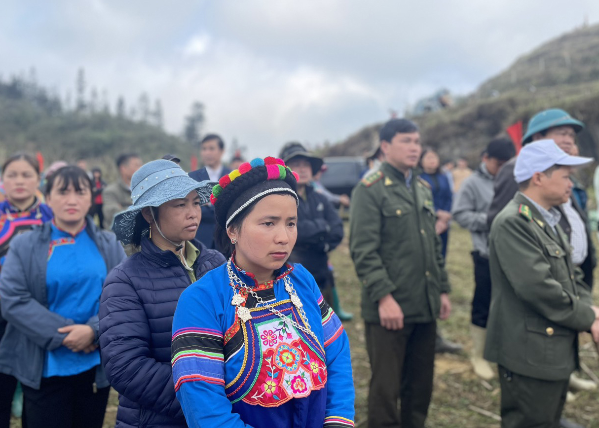 Người dân địa phương tham gia Lễ phát động. BHH4.jpg