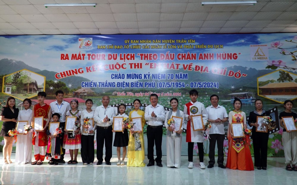 Trấn Yên tổ chức Cuộc thi “Em hát về địa chỉ đỏ” ảnh 4 Trấn Yên tổ chức Cuộc thi “Em hát về địa chỉ đỏ” ảnh 4