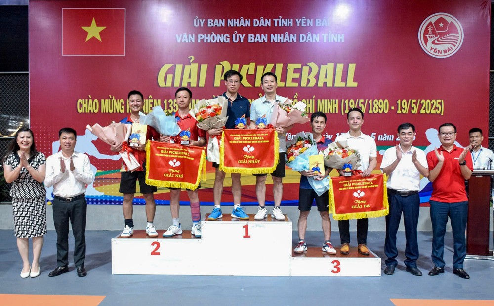 Giải Pickleball chào mừng kỷ niệm 135 năm Ngày sinh Chủ tịch Hồ Chí Minh ảnh 3