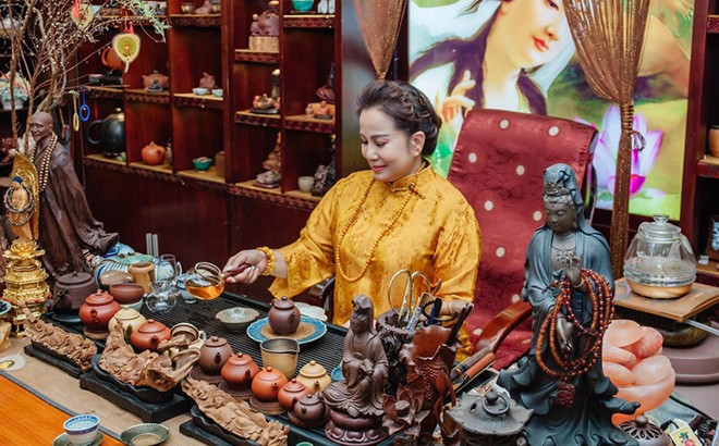 Trao hai kỷ lục thế giới về ấm tử sa cho bà Ngô Thị Thanh Tâm ảnh 1 Trao hai kỷ lục thế giới về ấm tử sa cho bà Ngô Thị Thanh Tâm ảnh 1