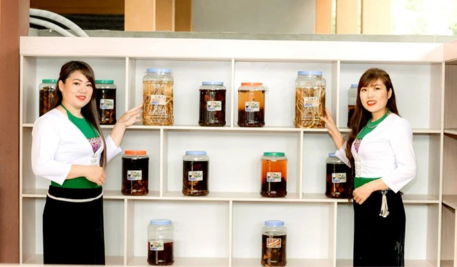 Người vùng cao tận dụng ruộng bậc thang làm du lịch ảnh 2