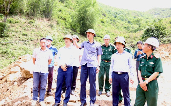 Phó Chủ tịch Thường trực UBND tỉnh Nguyễn Thế Phước kiểm tra tiến độ đường nối Mù Cang Chải với cao tốc Nội Bài – Lào Cai ảnh 2 Phó Chủ tịch Thường trực UBND tỉnh Nguyễn Thế Phước kiểm tra tiến độ đường nối Mù Cang Chải với cao tốc Nội Bài – Lào Cai ảnh 2