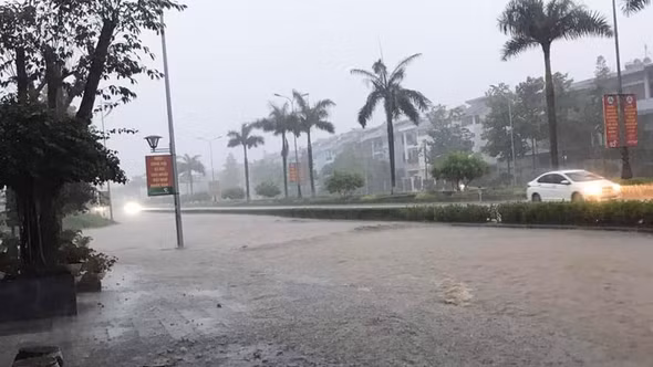 Mưa dông bao trùm Lào Cai từ tối nay, có nơi lượng mưa vượt 120mm
