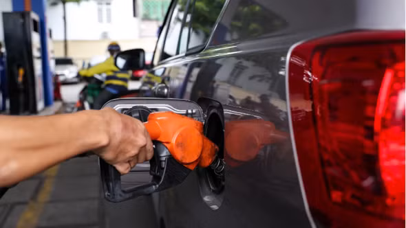 Chính phủ quyết định kéo dài ưu đãi thuế xăng, dầu đến hết ngày 30/9/2026