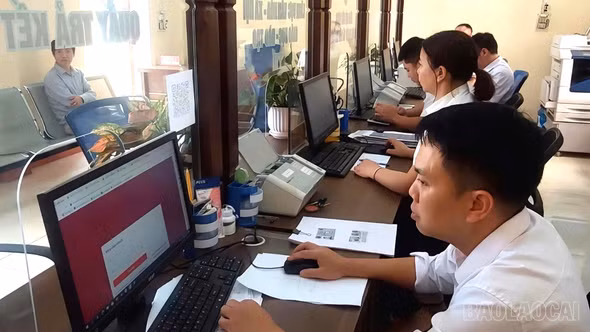 Phường Trung Tâm: Dịch vụ công trực tuyến đạt 161,3% kế hoạch năm