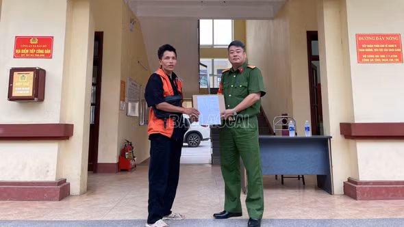 Công an xã Bản Hồ kịp thời giúp người dân tìm lại tài sản thất lạc