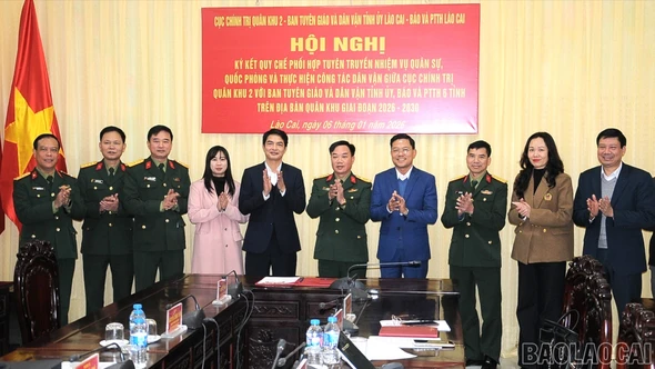 Ký kết quy chế phối hợp tuyên truyền nhiệm vụ quân sự, quốc phòng và thực hiện công tác dân vận giai đoạn 2026 - 2030