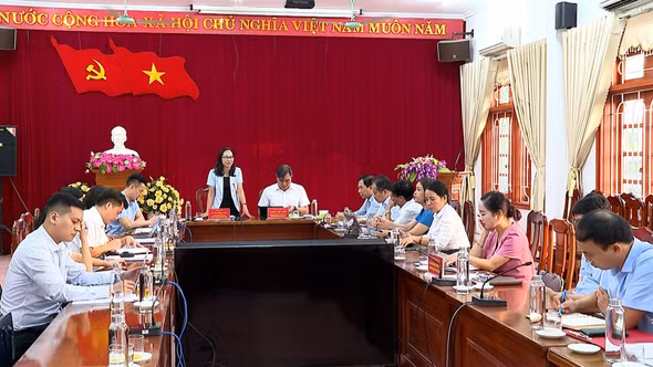 Ban Văn hóa - Xã hội HĐND tỉnh giám sát công tác quản lý thiết chế văn hóa tại Sở Văn hóa, Thể thao và Du lịch