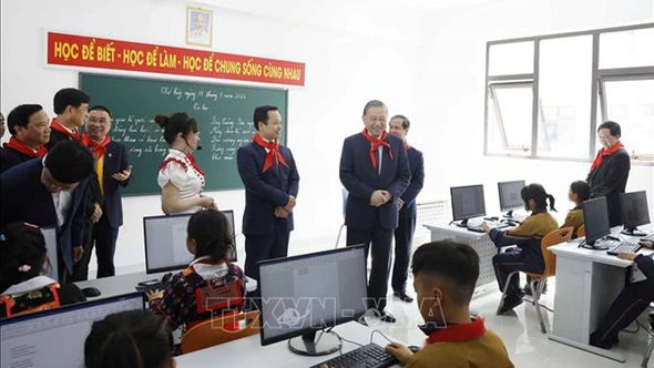 Tiến tới hoàn thiện khung pháp lý cho mô hình trường phổ thông nội trú xã biên giới