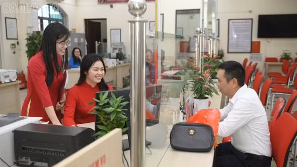 Từ hôm nay (1/8), ngân hàng có thêm dư địa cho vay