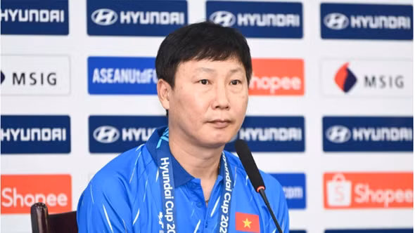 HLV Kim Sang Sik: 'Tuyển Việt Nam quyết giành ngôi đầu bảng'