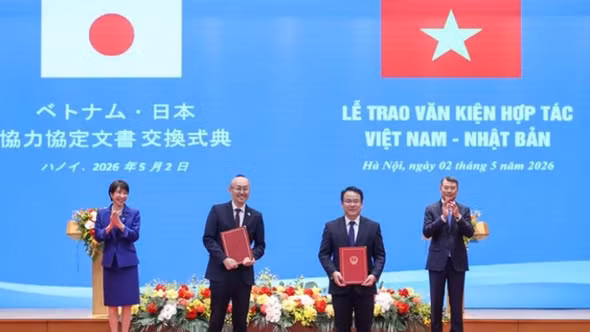 Việt Nam, Nhật Bản trao nhiều văn kiện hợp tác quan trọng