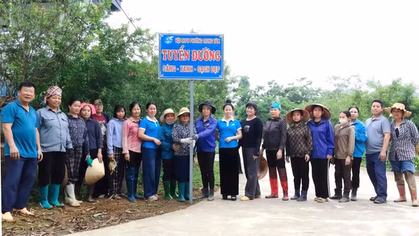 Phường Trung Tâm hoàn thành sớm chỉ tiêu gắn biển 20 mô hình "Nhà sạch - Vườn đẹp" năm 2026