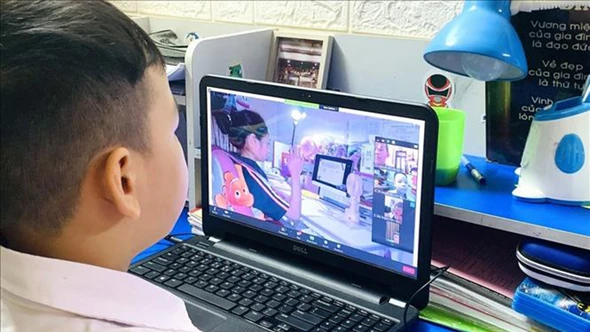 Bảo vệ, thúc đẩy trẻ em phát triển lành mạnh, tích cực trên môi trường mạng