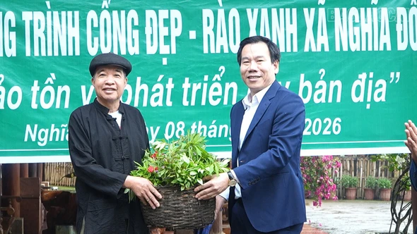 Nghĩa Đô phát động chương trình "Cổng đẹp - Rào xanh"