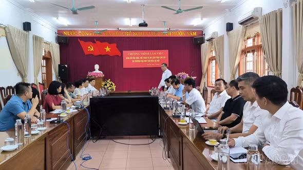 Sở Văn hóa, Thể thao và Du lịch tỉnh Lào Cai làm việc với Trường Đại học Văn hóa Hà Nội, thống nhất nhiều nội dung hợp tác