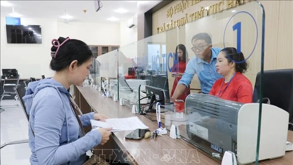 Bộ Nội vụ hướng dẫn xếp lương đối với người được tuyển dụng vào công chức