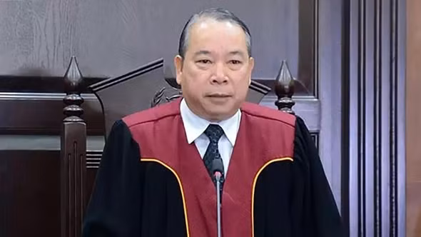 Kỷ luật cán bộ tư pháp cấp cao - xu hướng "không có vùng cấm"