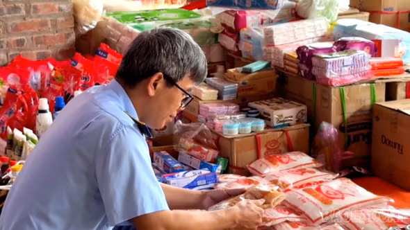 Kiểm soát hàng giả, hàng không rõ nguồn gốc tại chợ phiên vùng cao