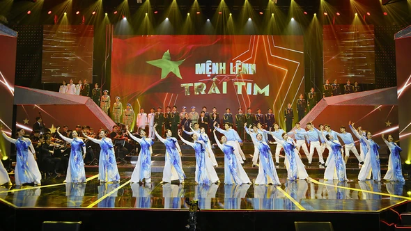 Bản hùng ca tri ân và tôn vinh Quân đội Nhân dân Việt Nam anh hùng