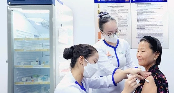 Vaccine RSV thế hệ mới phòng viêm phổi triển khai tại Hệ thống tiêm chủng VNVC toàn quốc