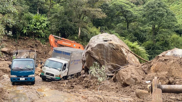 Ưu tiên sớm đầu tư tuyến trục giao thông chiến lược Sa Pa - Y Tý