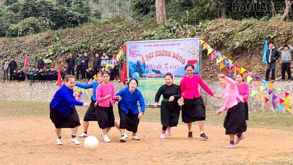 Cốc Lầu quan tâm phát triển thể thao quần chúng