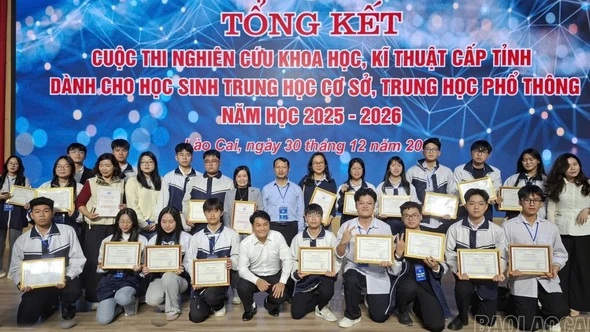 Trường THPT Chuyên Nguyễn Tất Thành đạt 10/10 giải tại cuộc thi Khoa học, kỹ thuật cấp tỉnh năm 2025 