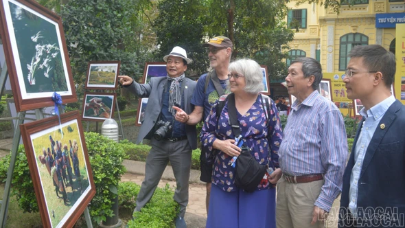 Khai mạc triển lãm và trao giải ảnh nghệ thuật “Lào Cai – Nơi hội tụ sắc màu Tây Bắc”