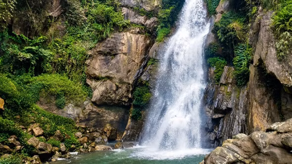 Đánh thức tiềm năng du lịch sinh thái ở Quy Mông 