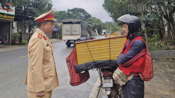 Nâng cao ý thức với đội ngũ shipper khi tham gia giao thông dịp cuối năm