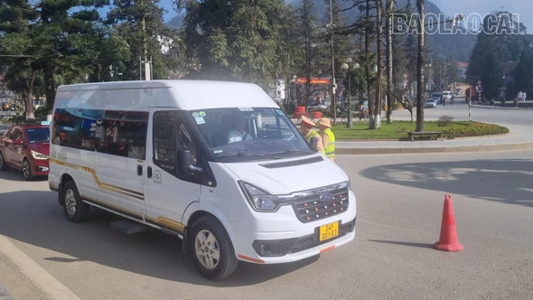 Tăng cường đảm bảo trật tự, an toàn giao thông dịp Đại hội đại biểu toàn quốc lần thứ XIV của Đảng và Tết Nguyên đán Bính Ngọ