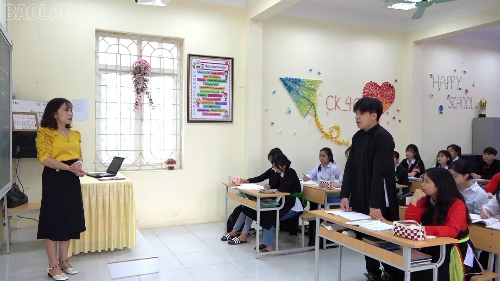 Em Hoàng Tuấn Anh đoạt giải Nhì quốc gia môn Lịch sử năm 2024. baolaocai-tl_z7077283437127-b9da5514ad9538298ed7fdd6741f4a76.jpg