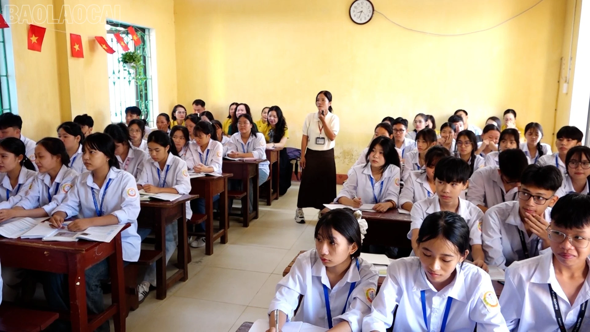 baolaocai-tl_lop-hoc-ta.jpg