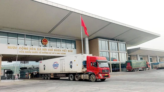 Quyết tâm đạt 10 tỷ USD kim ngạch xuất - nhập khẩu vào năm 2030