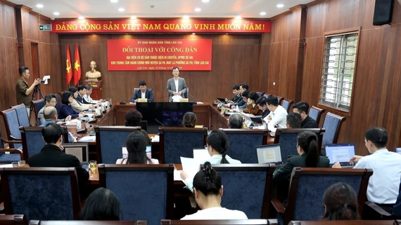 Đối thoại với các hộ diện di chuyển, giải phóng mặt bằng Dự án Khu trung tâm hành chính mới huyện Sa Pa