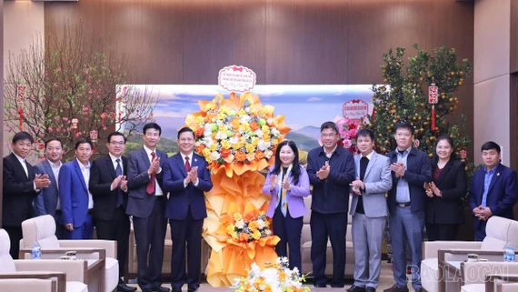 Phó Chủ tịch UBND tỉnh Vũ Thị Hiền Hạnh gặp mặt Đoàn Hội thánh Tin Lành Việt Nam (Miền Bắc)