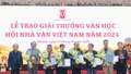 Nhà văn Y Ban nhận Giải Đặc biệt Giải thưởng Hội Nhà văn 2024