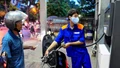 Giá xăng dầu dồn dập tăng lần thứ 3 liên tiếp, RON 95 tiến lên mốc mới