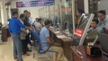 Người dân đến Trung tâm phục vụ hành chính công xã Mù Cang Chải xác nhận tình trạng hôn nhân