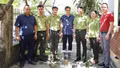 Tiếp nhận cá thể cu li nhỏ để chăm sóc, cứu hộ